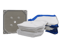 Several gasketed and non-gasketed filter cloth on white background.